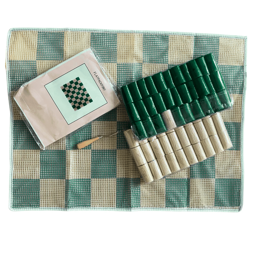 Smyrna Latch Hook Rug - Verde - Flatpackpony